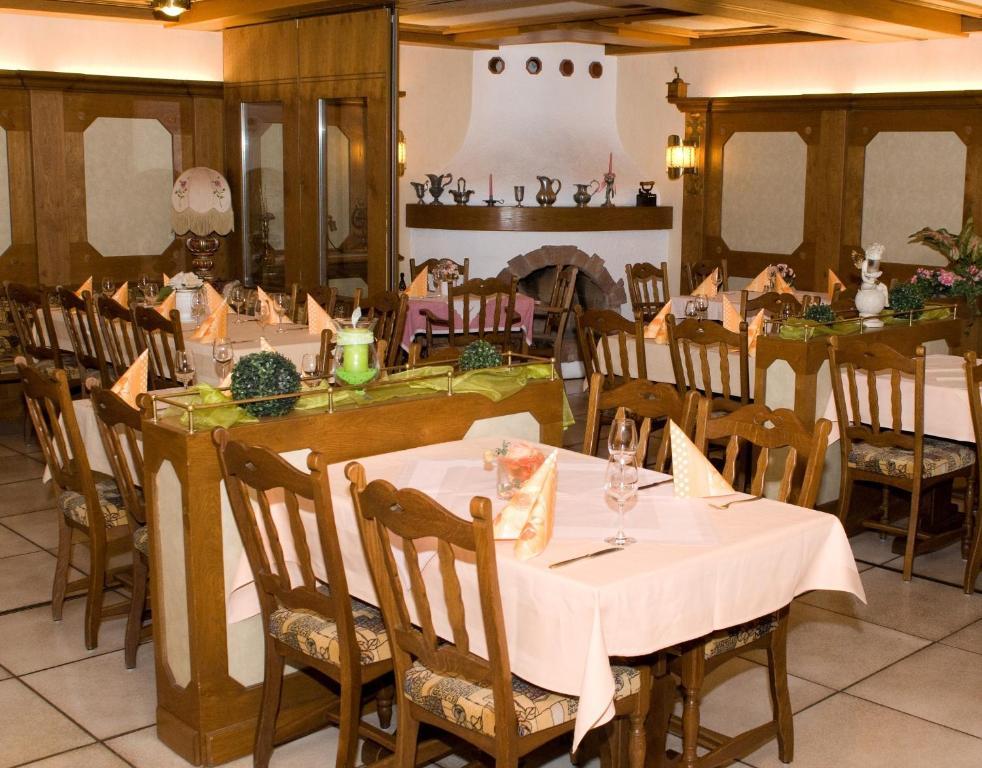 Hotel Pohl Kinheim Zewnętrze zdjęcie