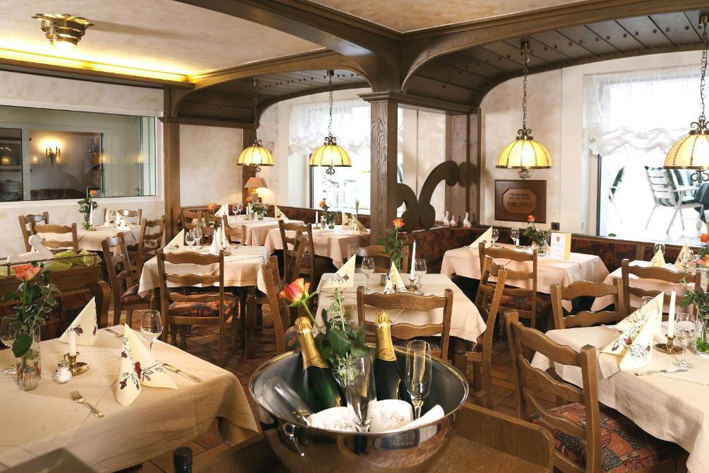 Hotel Pohl Kinheim Zewnętrze zdjęcie